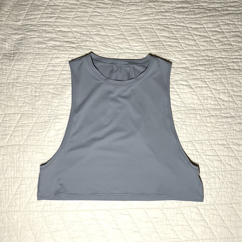 lululemon Grey Cropped Athletic Shirt
